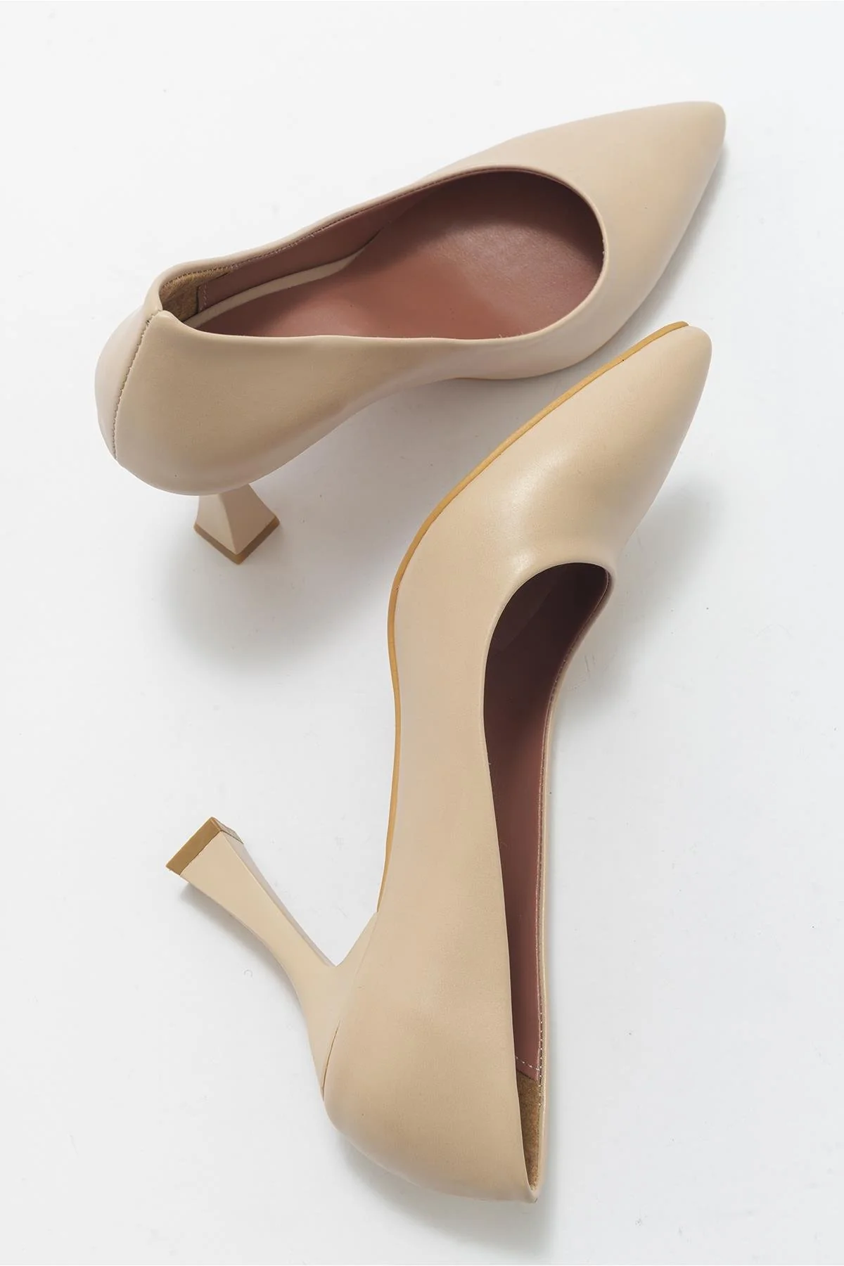 620 - Nude Heeled Shoe (Women) - Image 2