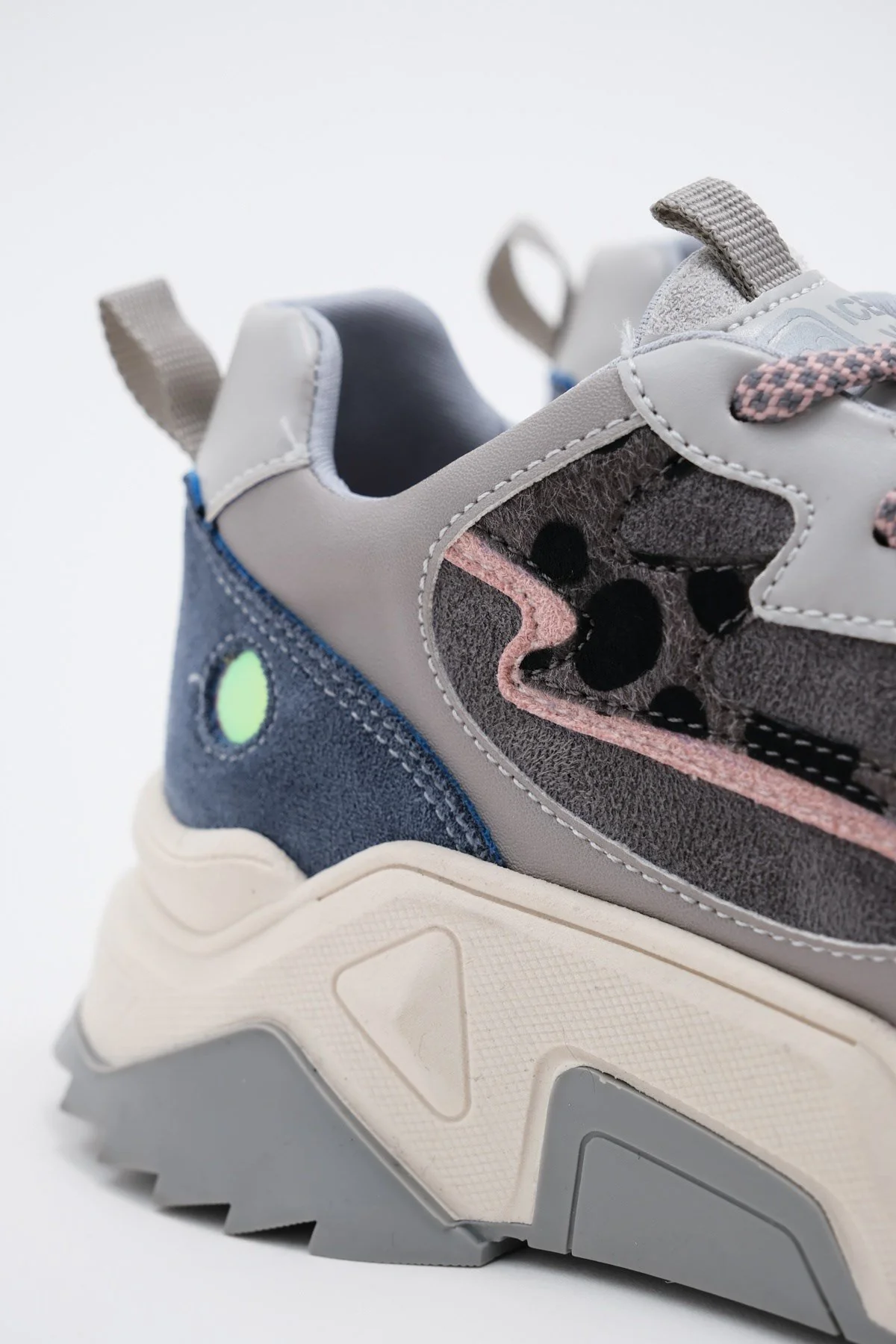 Europa - Ice Gray Sneaker (Women) - Image 5