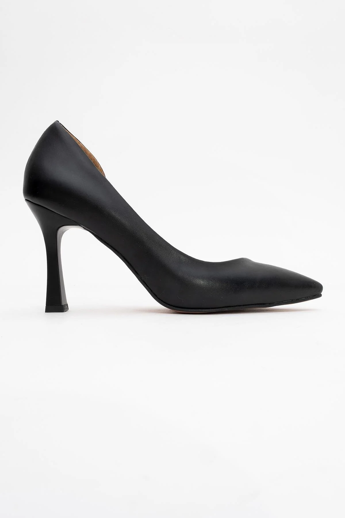 Ursula - Black Heeled Shoe (Women) - Image 5