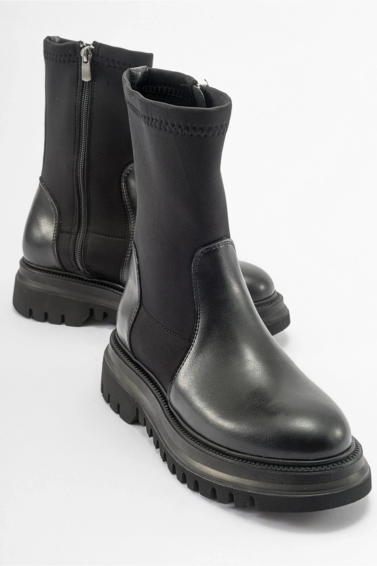 Alias Black Scuba Boot (Women)