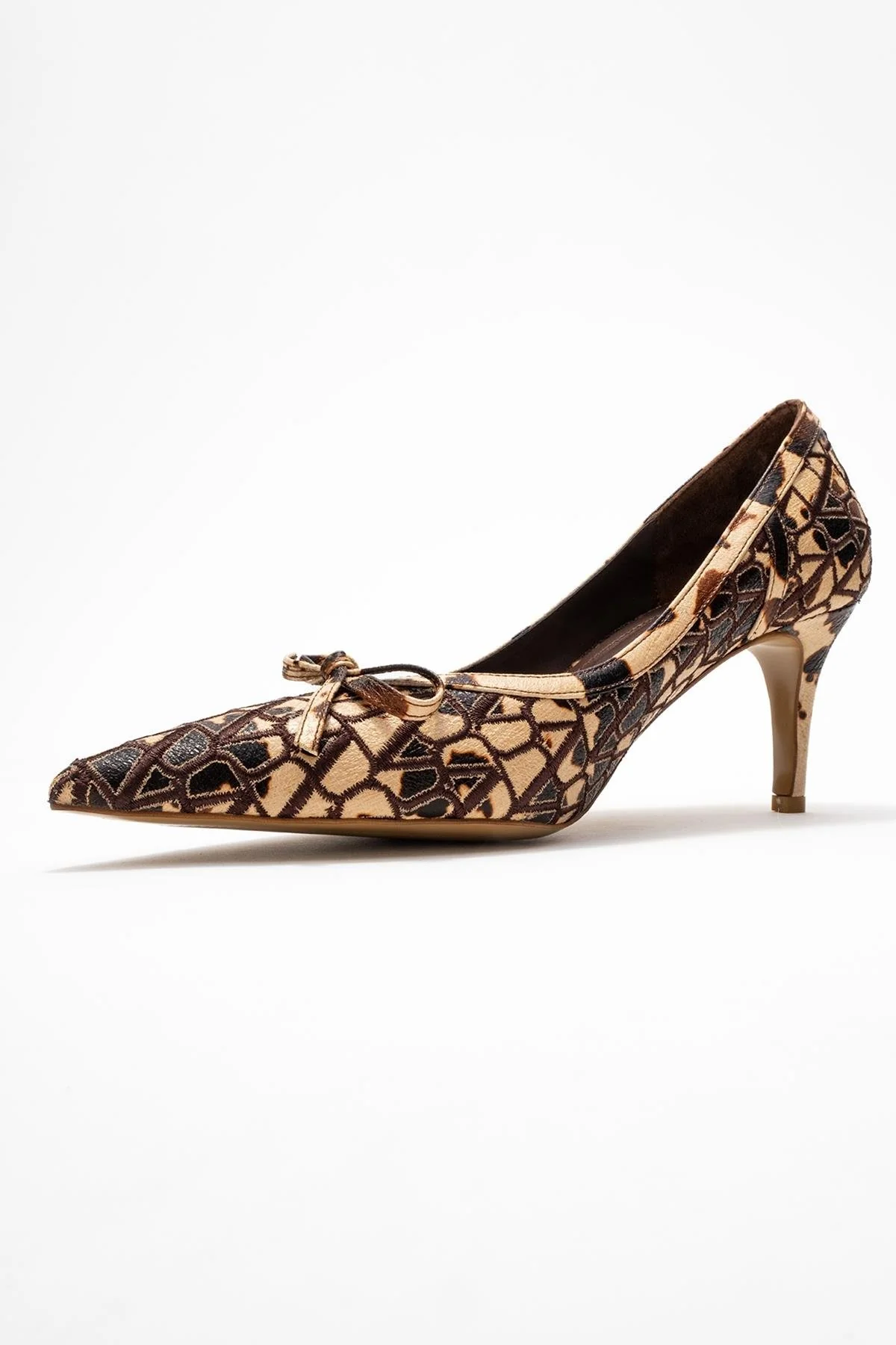 Camden - Beige Patterned Bow-Front Pump (Women) - Image 4