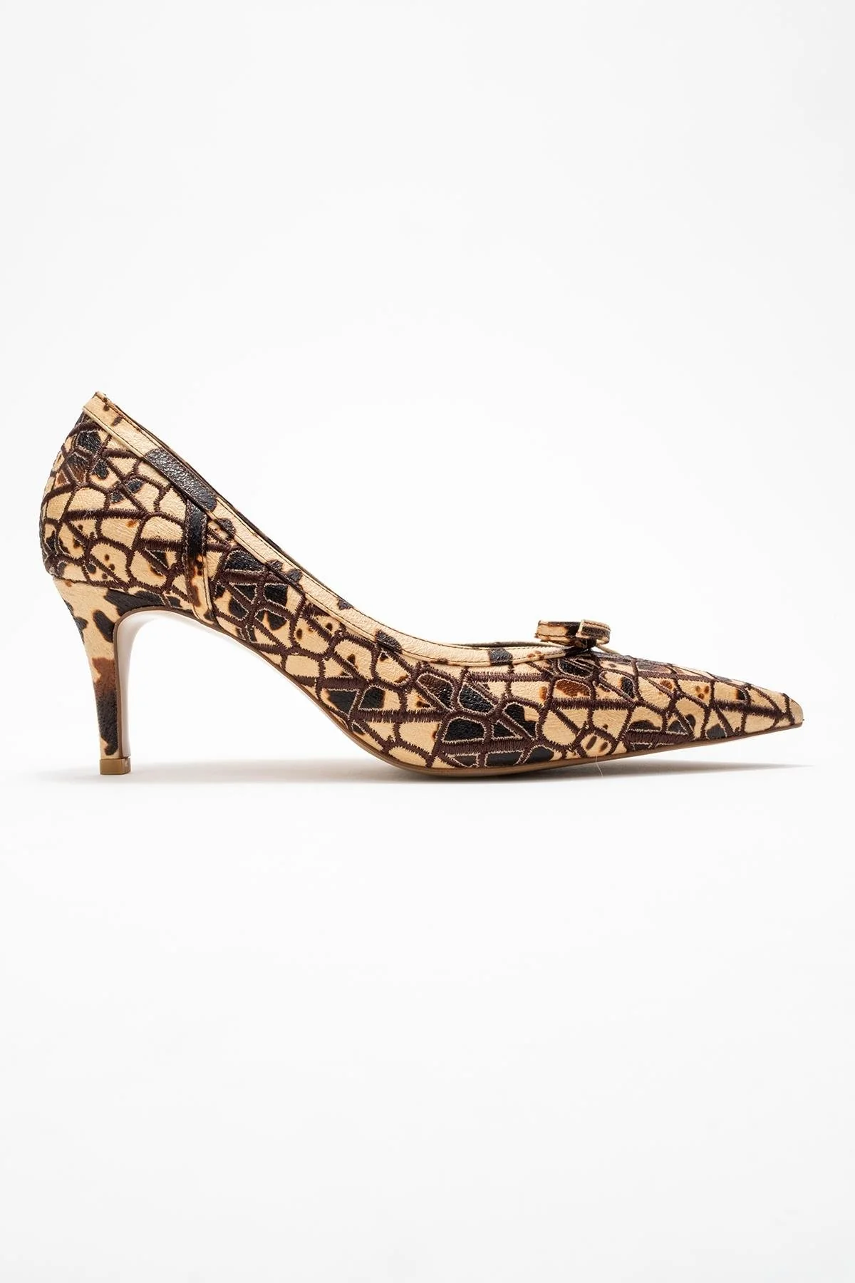 Camden - Beige Patterned Bow-Front Pump (Women) - Image 6
