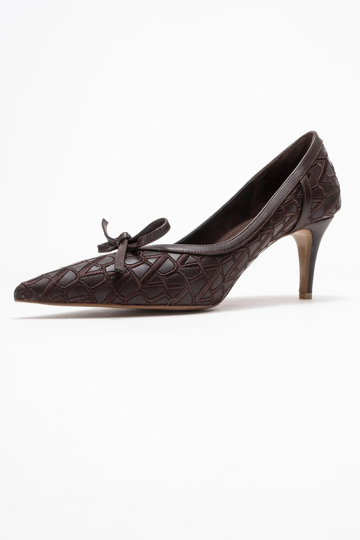 Camden - Brown Patterned Bow Pump (Women) - Image 4