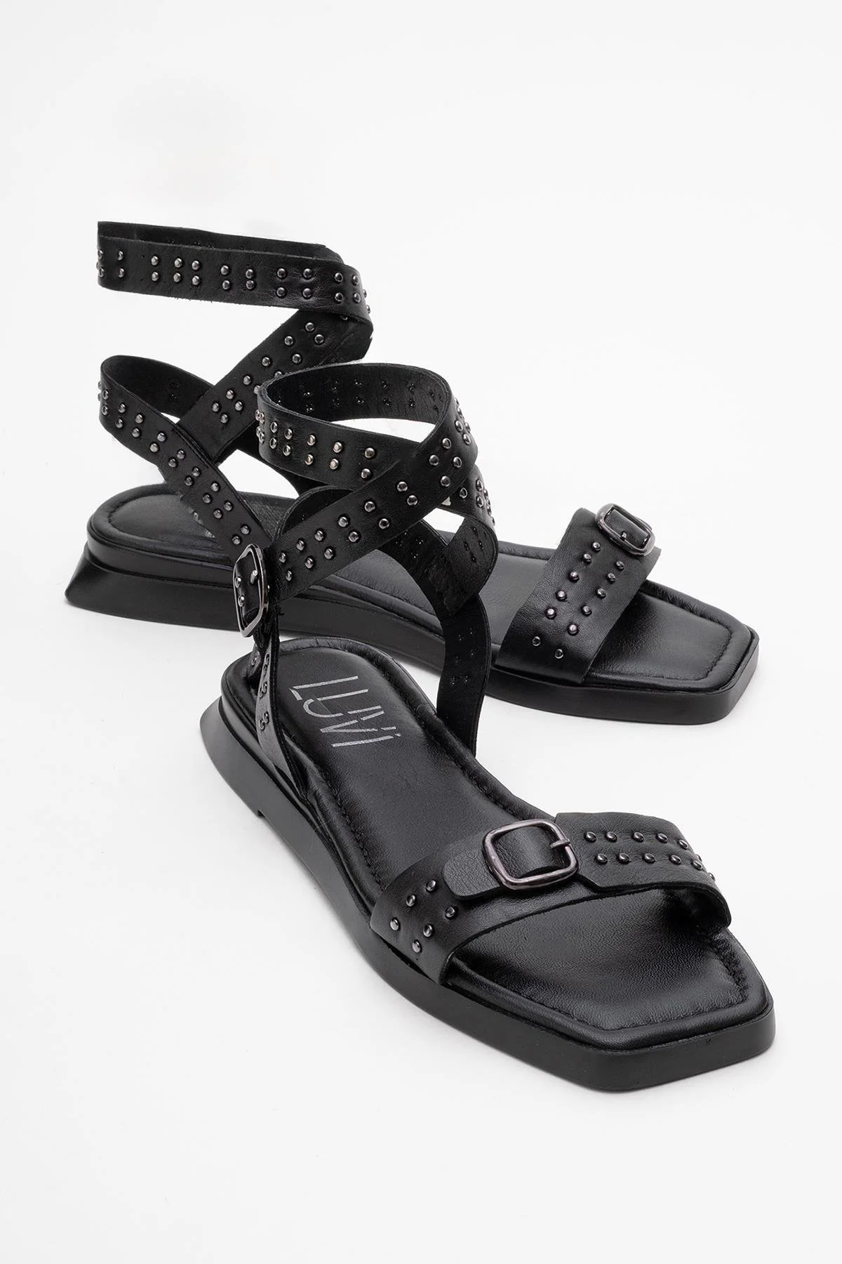 Carril - Black Leather Sandal (Women)