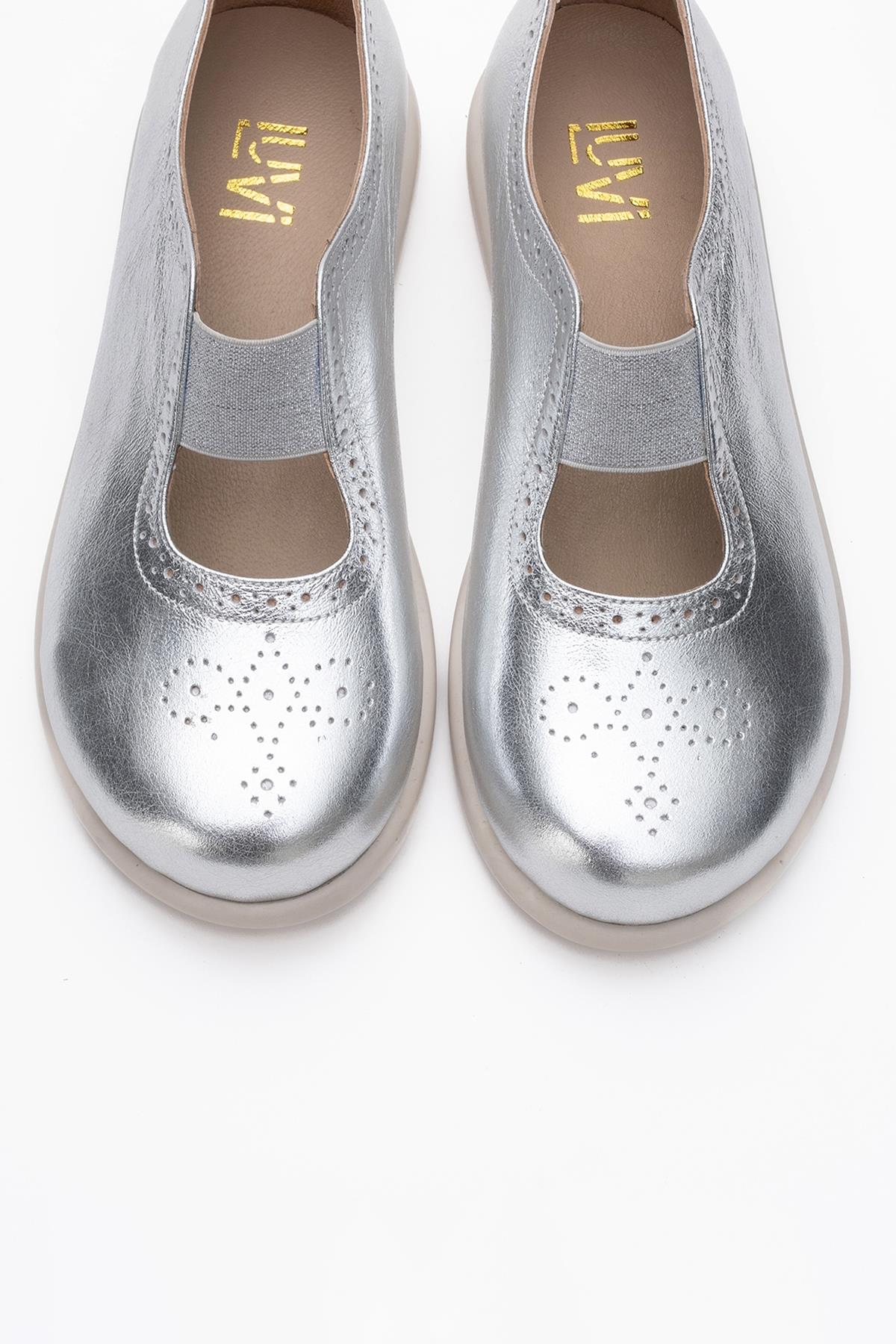 CHELLE Silver Elastic Leather Flat (Women) - Image 2