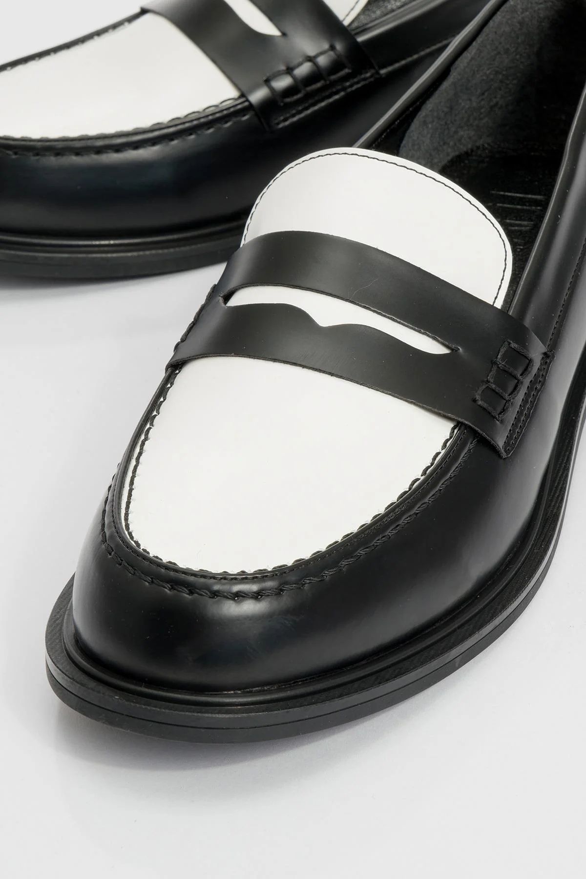 CHOOS Black Loafer (Women) - Image 4