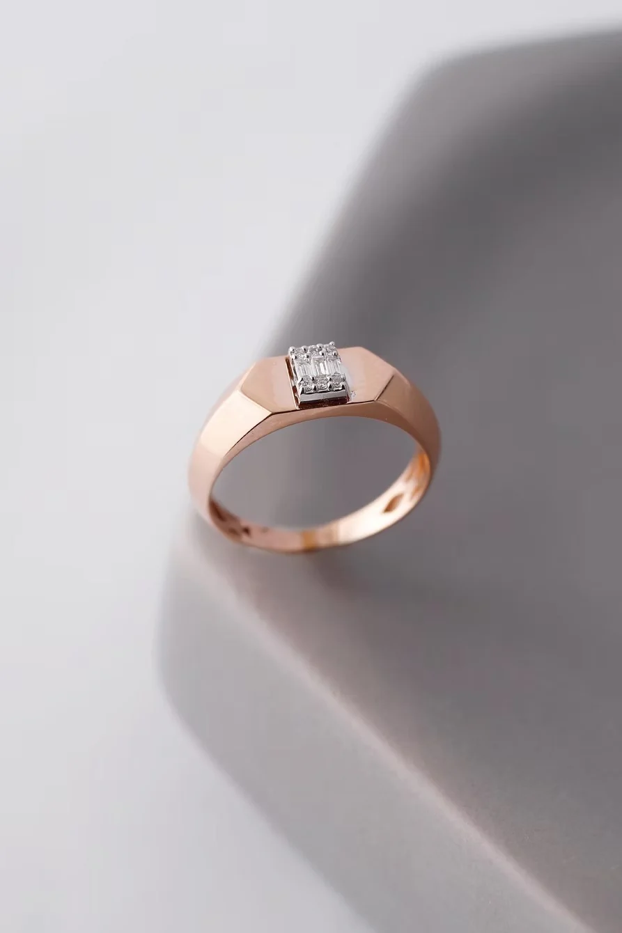 Soraya 14K Gold Baguette Cut Diamond Ring – 0.13 Ct Natural Diamond