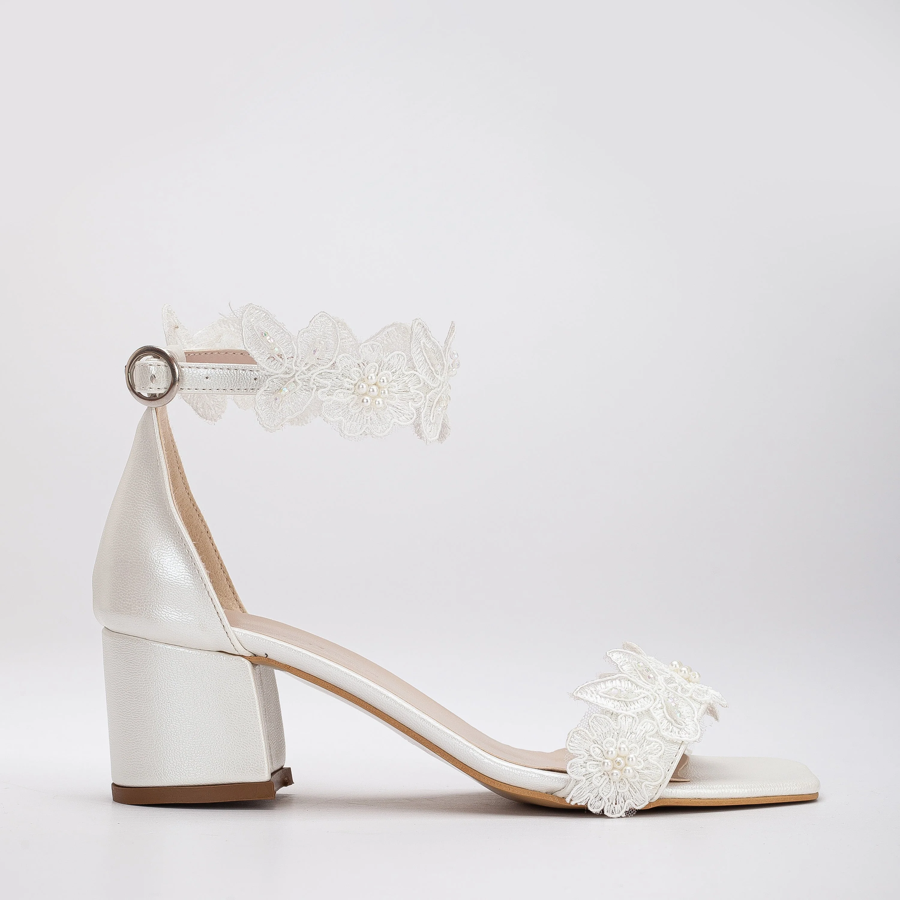 Dana - Ivory Lace Bridal Sandals