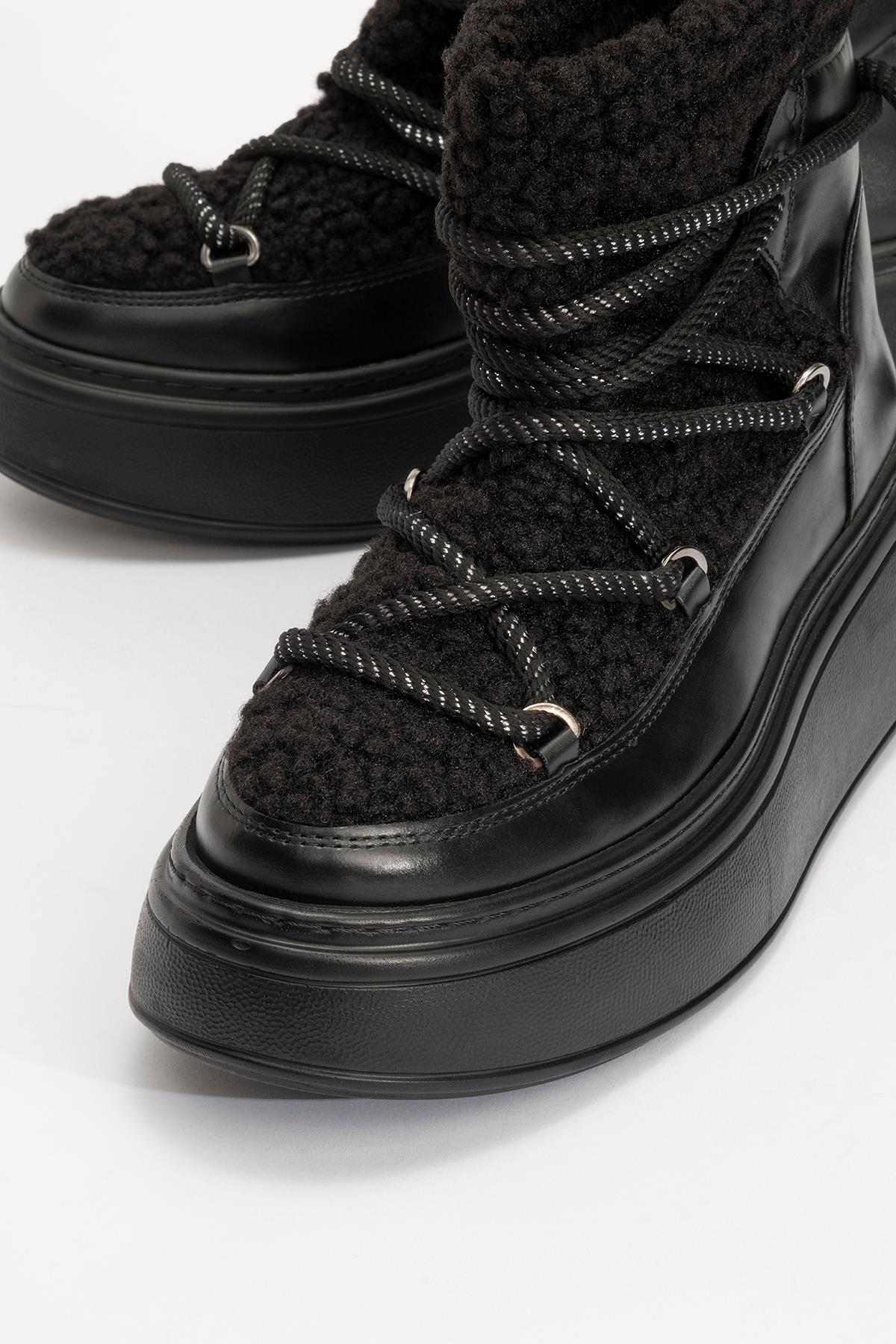 Dila Black Fur-Lined Winter Boot (Women) - Image 3