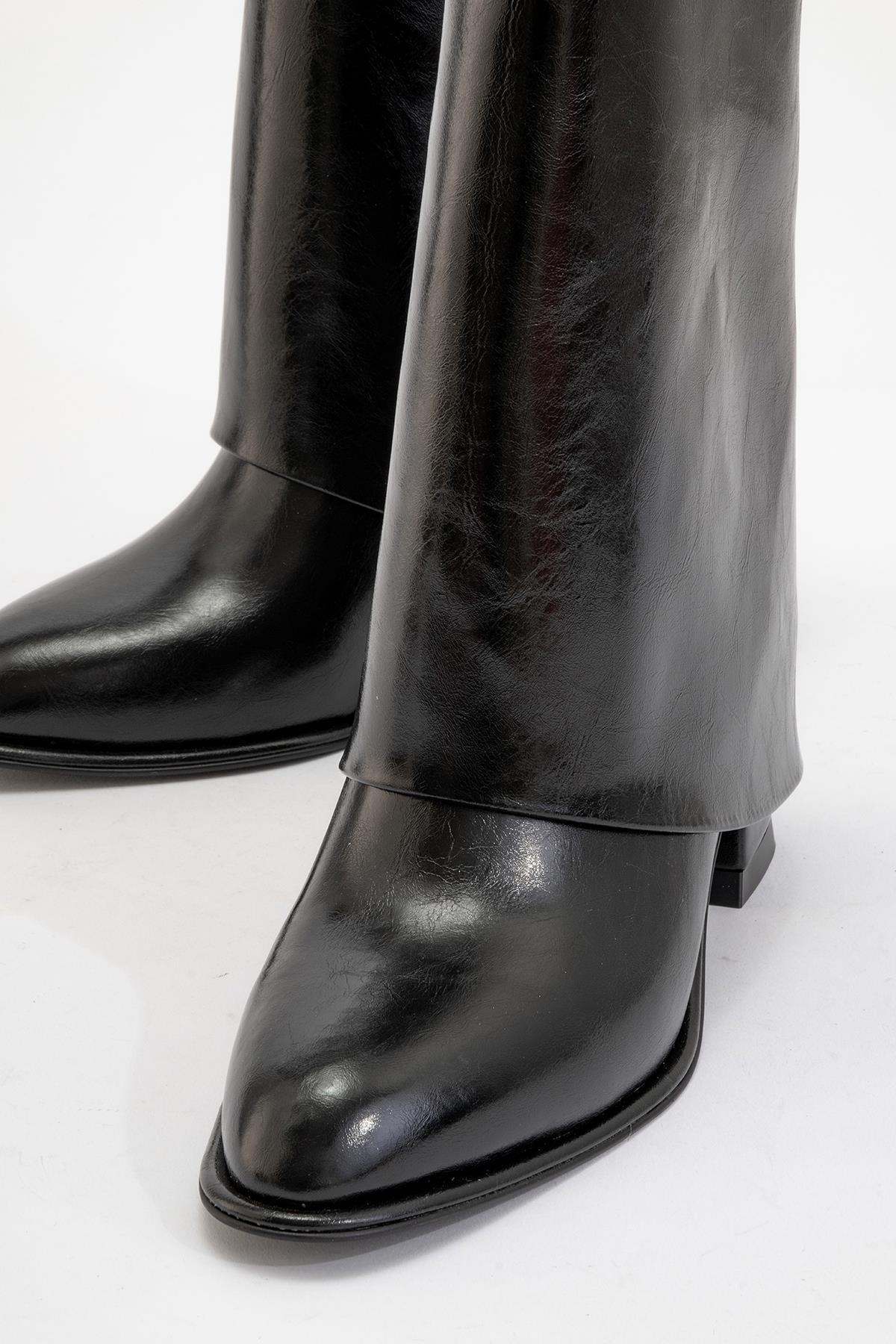 Ellas Black Chunky Heel Boot (Women) - Image 3