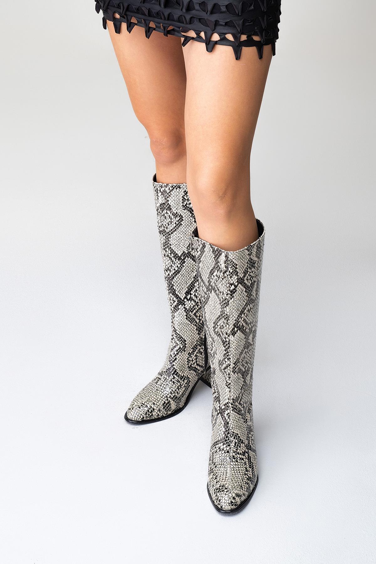 Elly Black White Pattern Block Heel Boot (Women) - Image 9