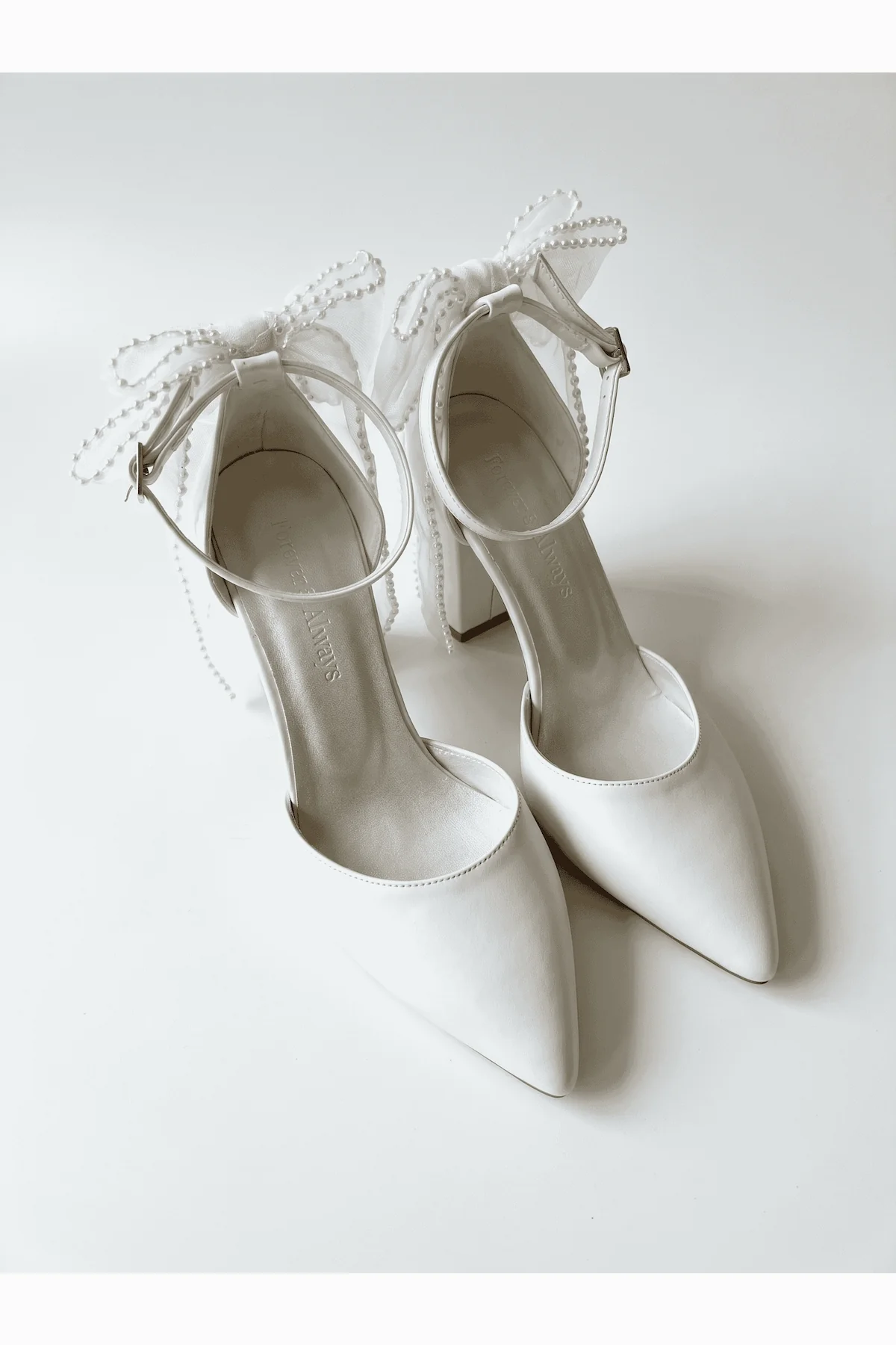 Elvienne Pointed Toe Bow Detail Block Heel Bridal Sandals - Image 5