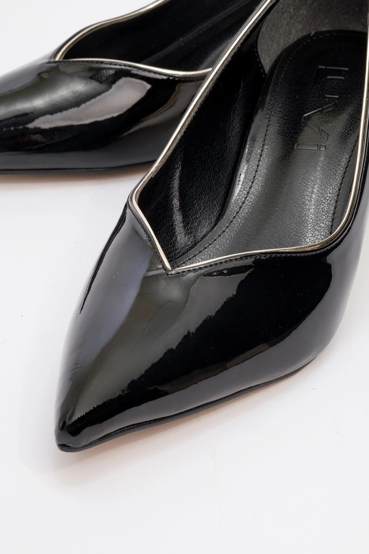 Eupho - Black Patent Low Heel Pump (Women) - Image 3