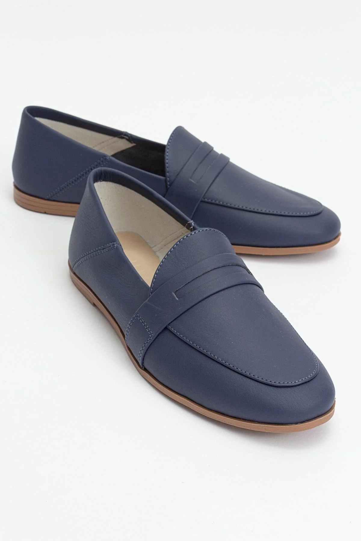 F05 - Navy Genuine Leather Loafer (Women)