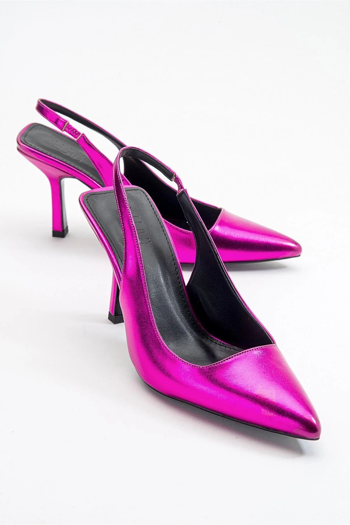 Ferry - Fuchsia Metallic Heeled Shoe (Women)