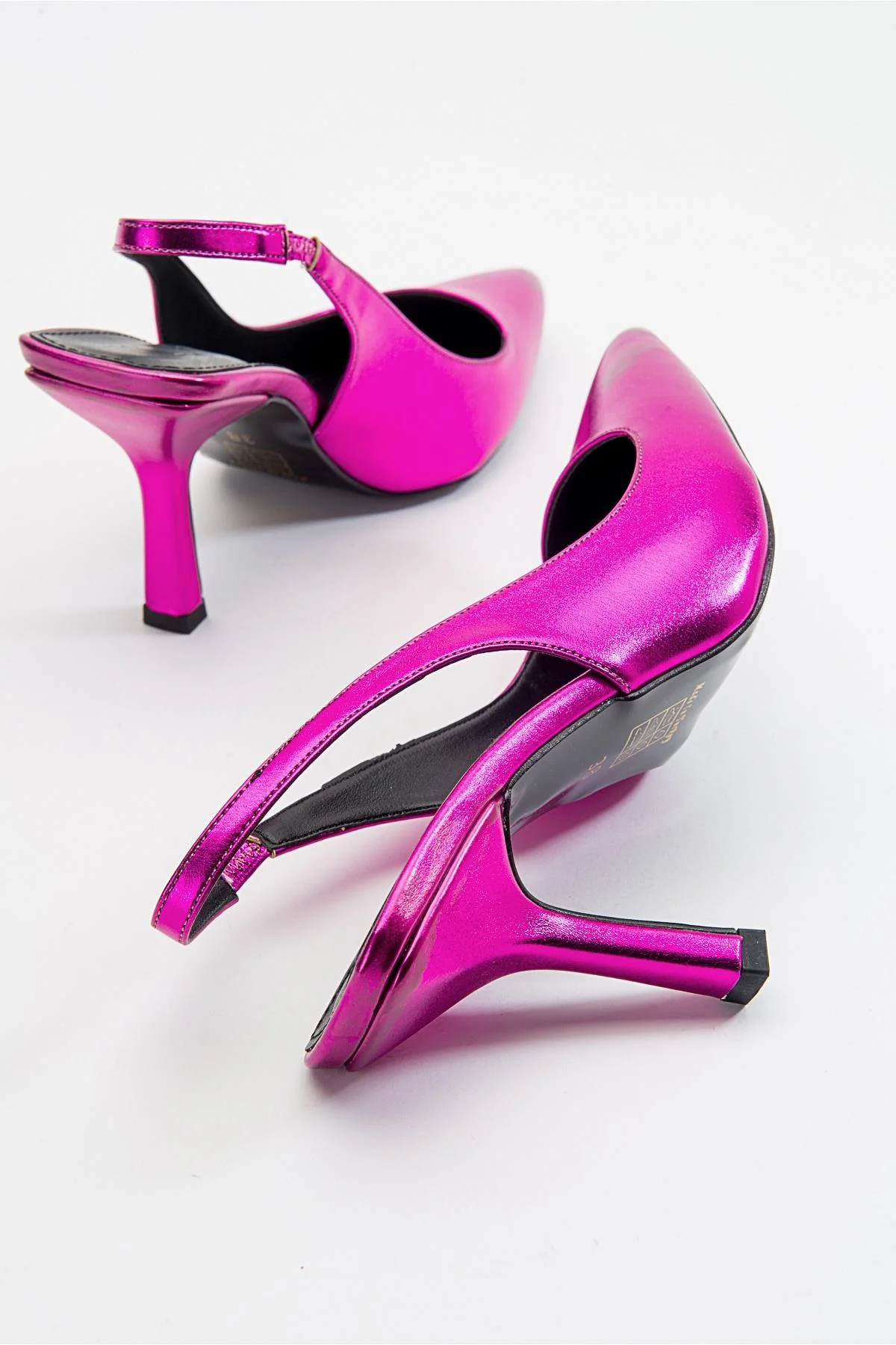 Ferry - Fuchsia Metallic Heeled Shoe (Women) - Image 2