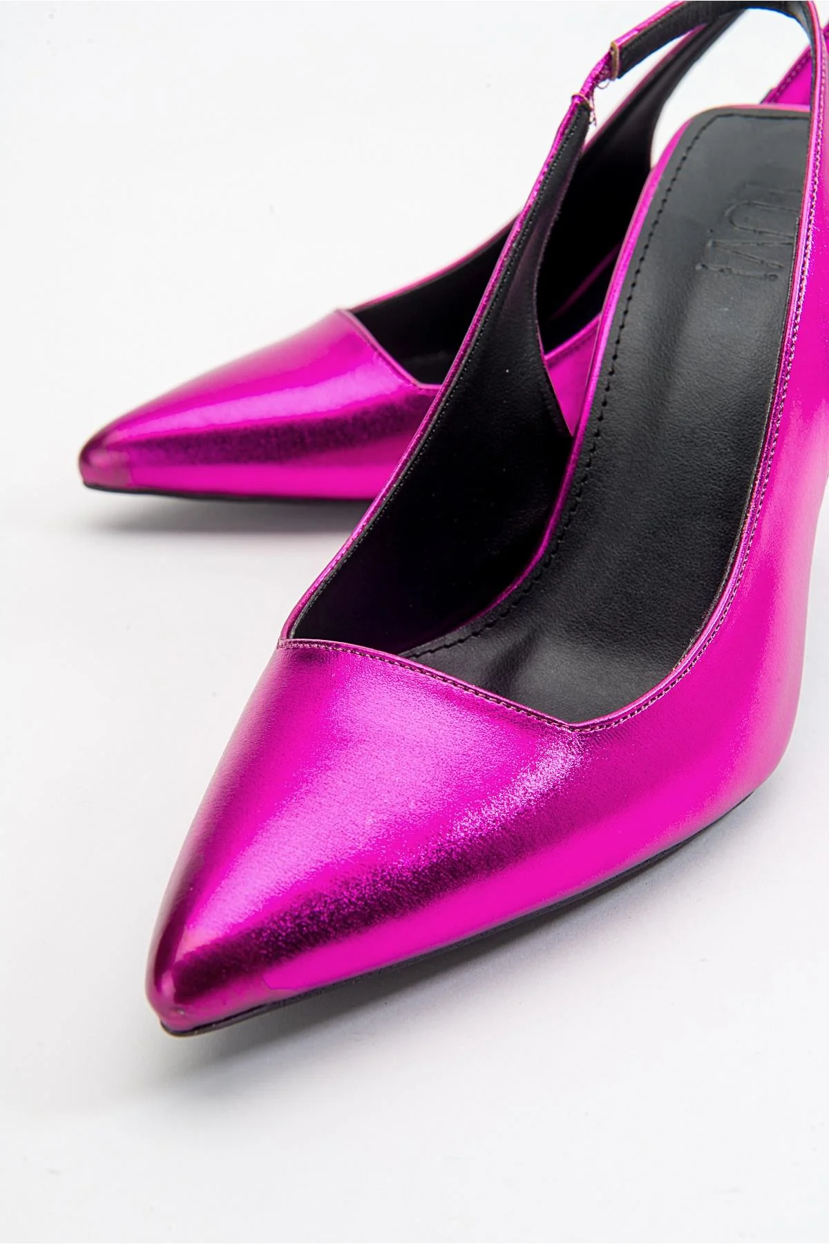 Ferry - Fuchsia Metallic Heeled Shoe (Women) - Image 3