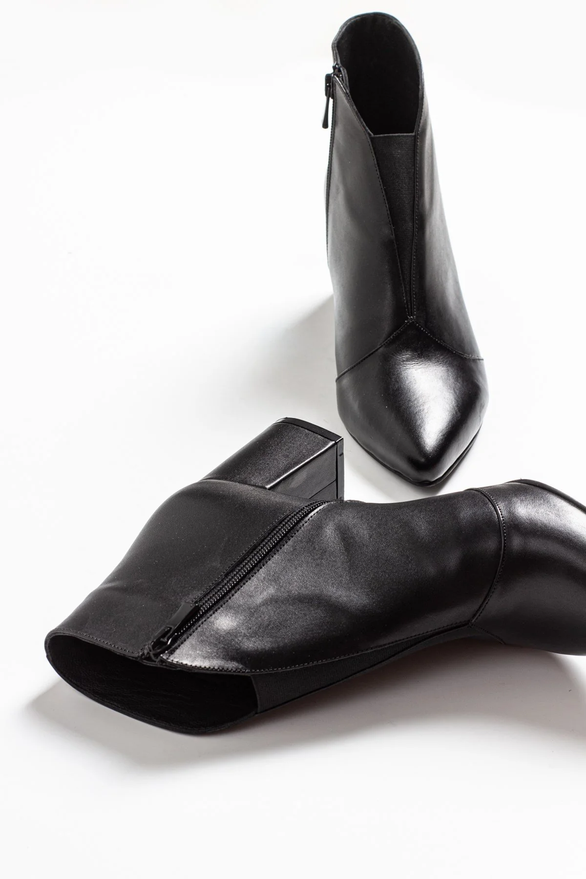 Finda Black Leather BlockāHeel Boot (Women) - Image 2