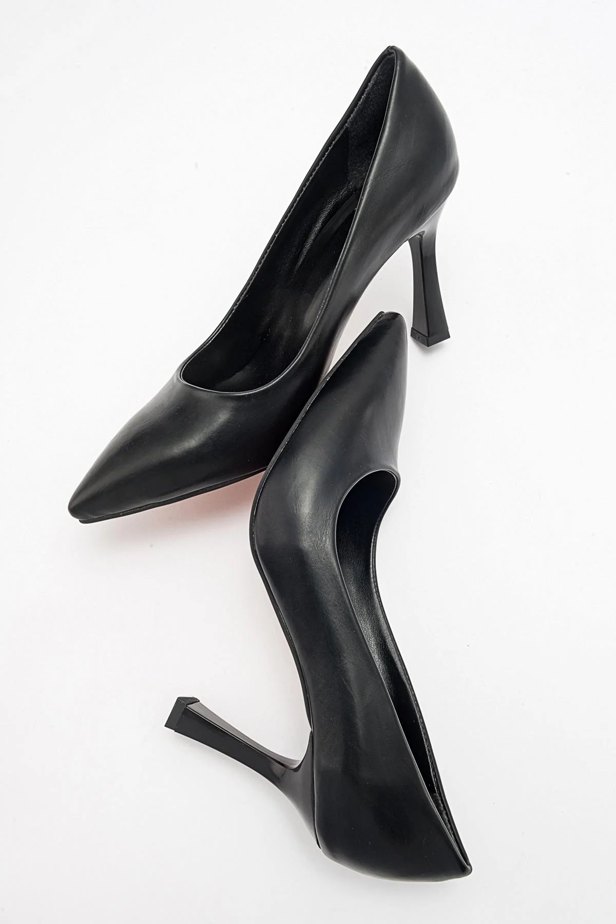 Forest Black Cilt Pointed Toe Pump (Women) - Image 5