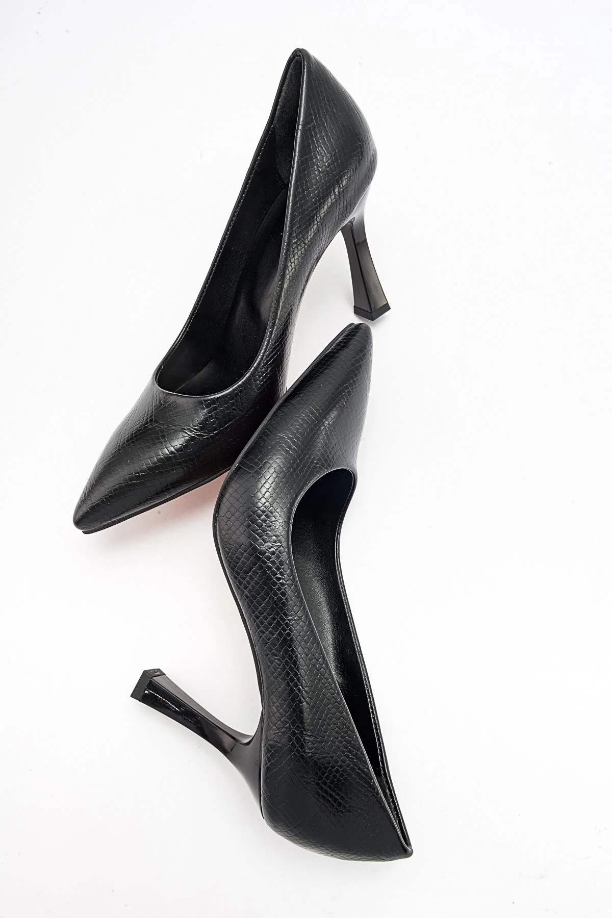 Forest Black Pointed Toe Pump (Women) - Image 3
