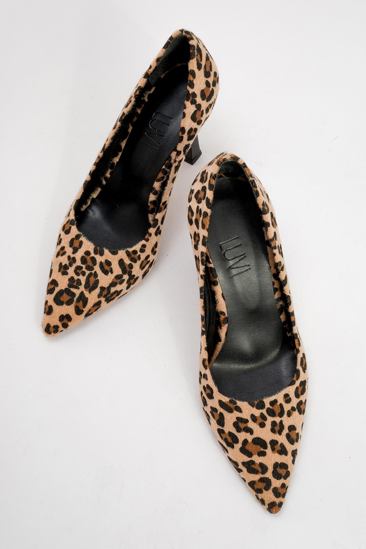 Forest Leopard Pointed Toe Pump (Women) - Image 2