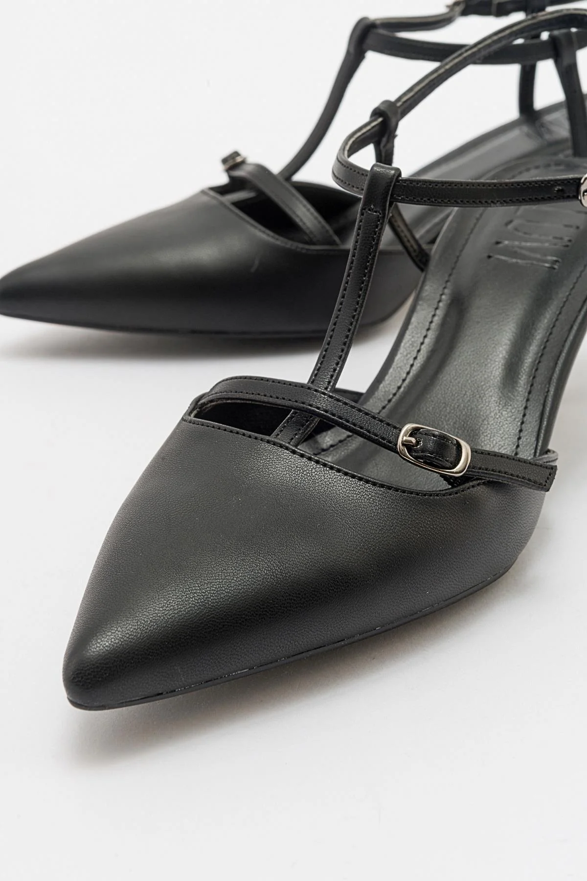 Frans - Black Pointed Toe Backless Low Heel Shoe (Women) - Image 5