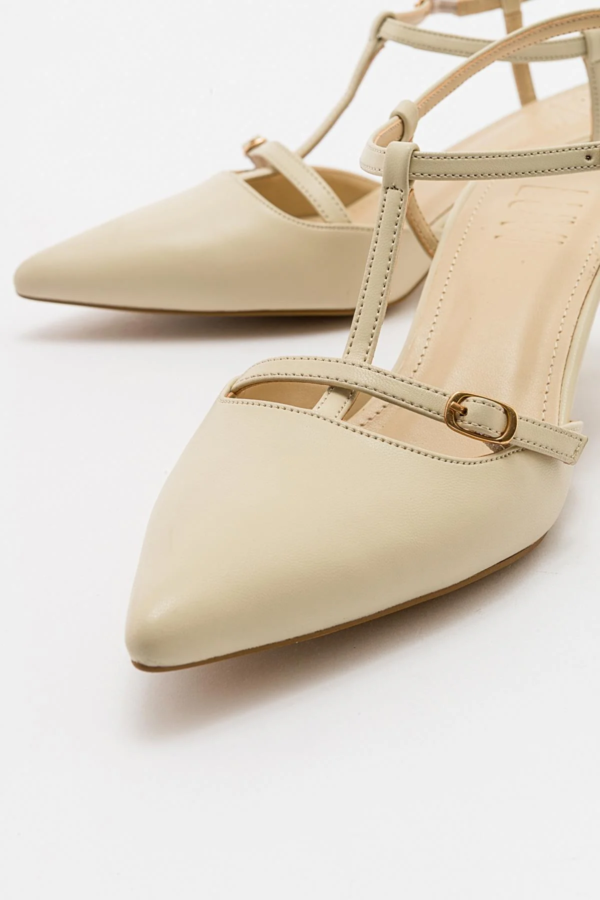 Frans - Off-White Pointed Toe Backless Low Heel Shoe (Women) - Image 4