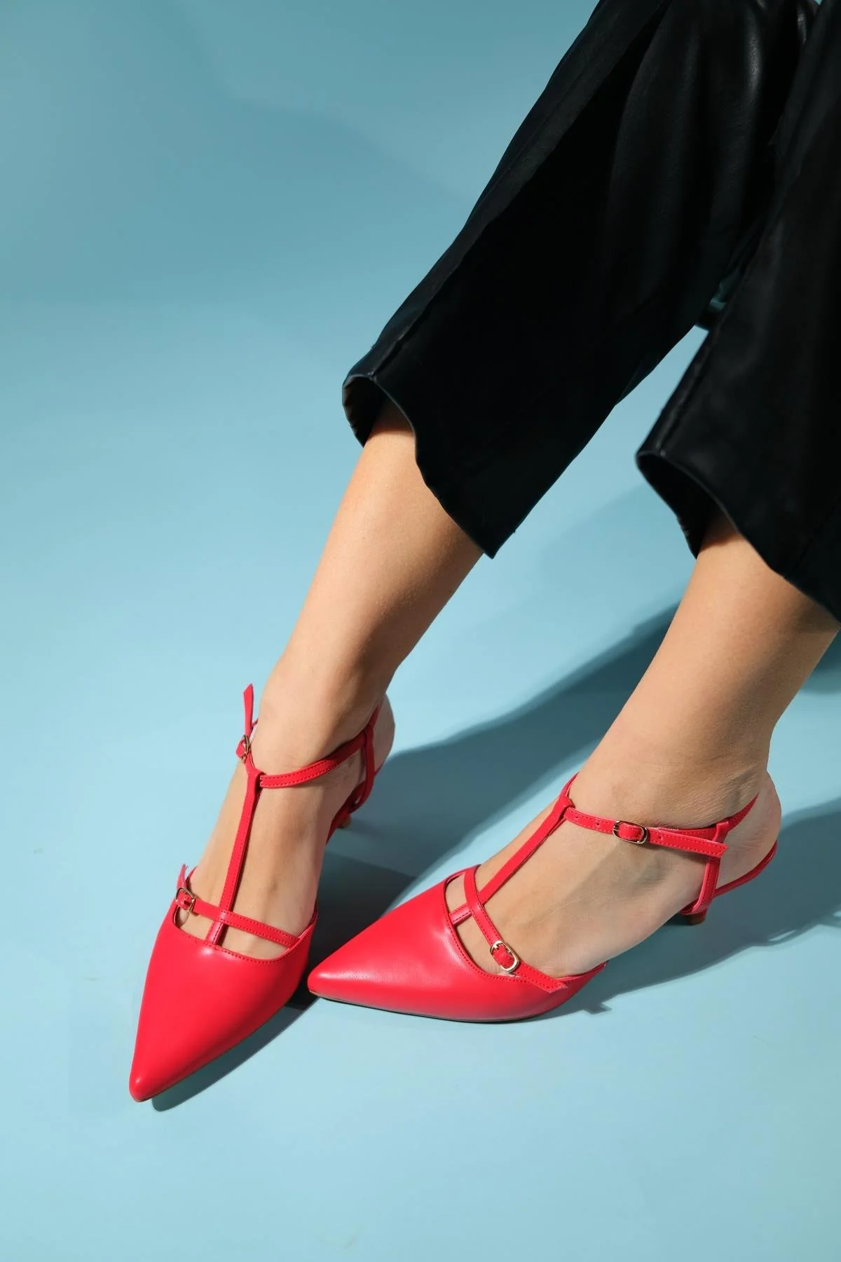 Frans - Red Pointed-Toe Backless Low-Heel Shoe (Women) - Image 4