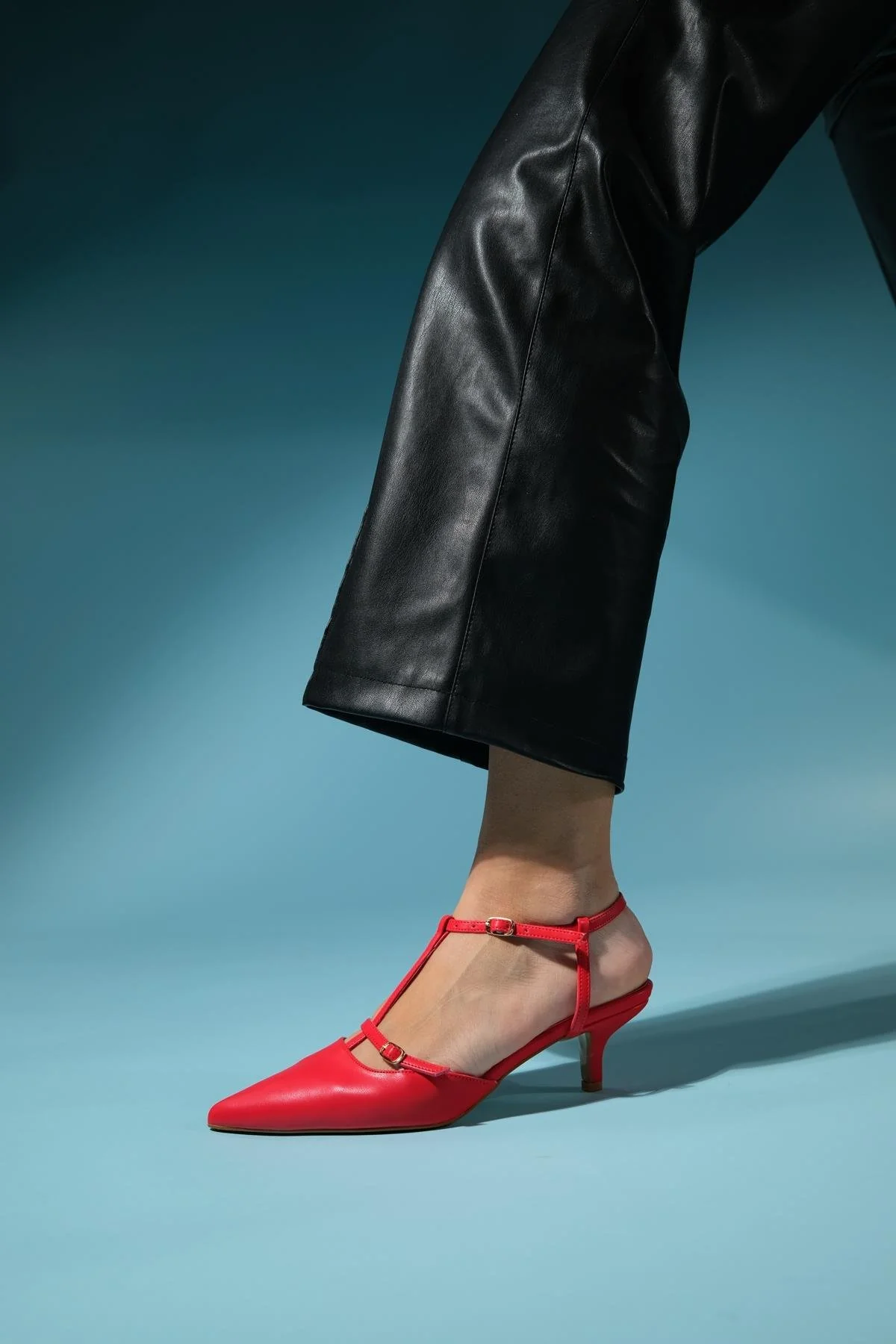 Frans - Red Pointed-Toe Backless Low-Heel Shoe (Women) - Image 5
