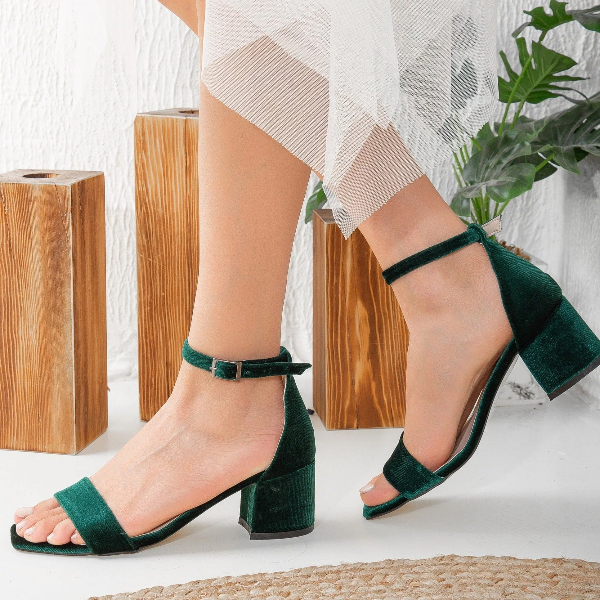 Hera - Emerald Green Sandals with Ribbon - Image 8