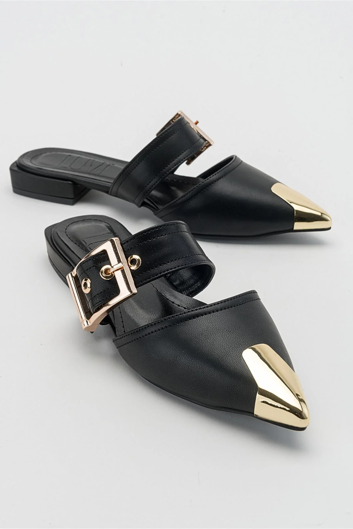 Jenni - Black Buckle Slide (Women)
