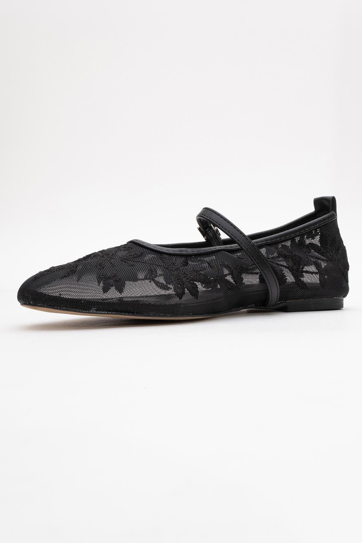 Juny Black Mesh Floral Embroidery Ballet Flat (Women) - Image 4