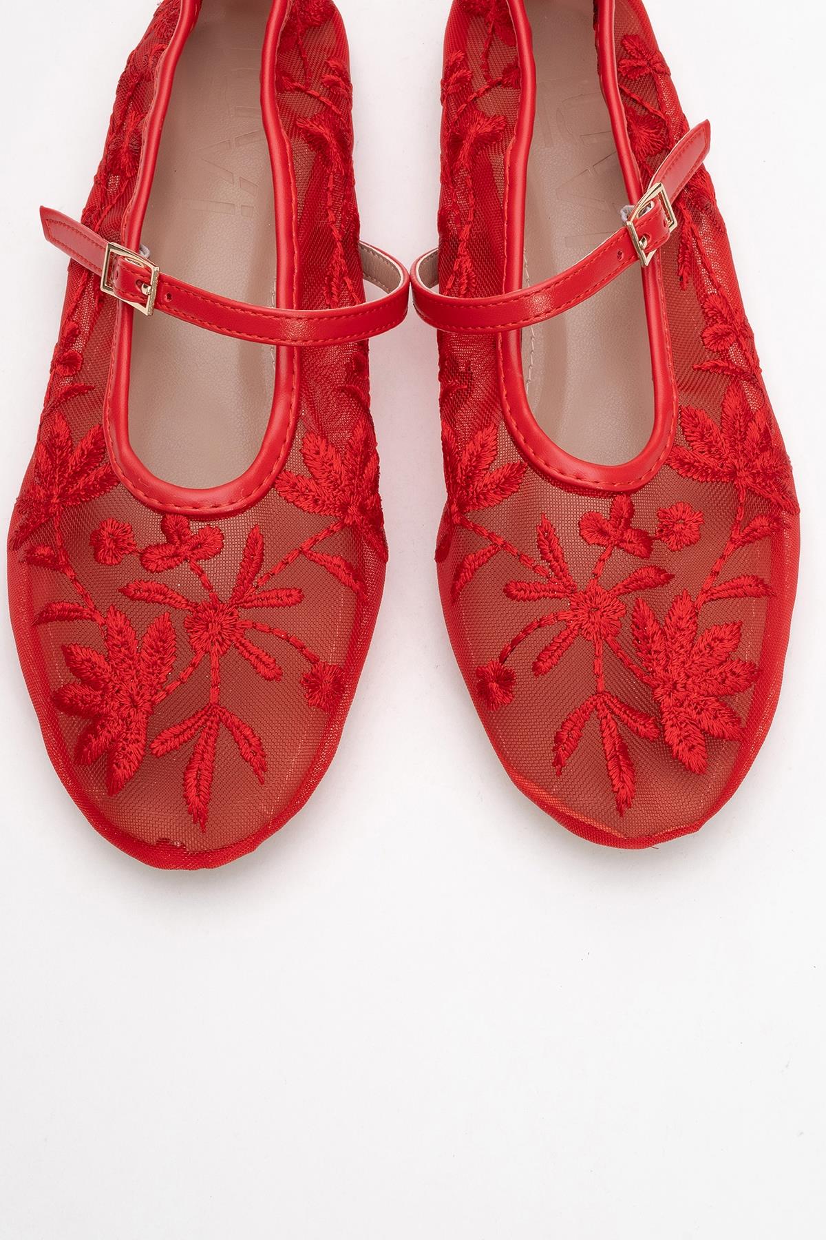 Juny Red Mesh Floral Embroidery Ballet Flat (Women) - Image 2