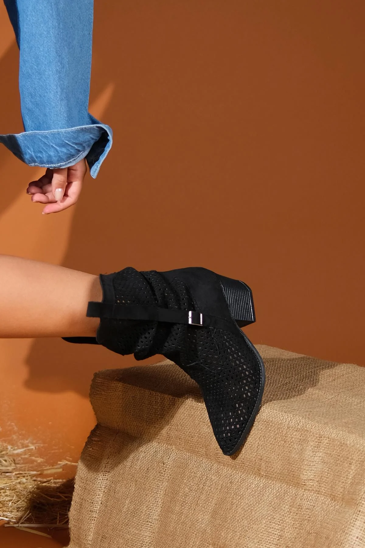 Larry Black Elasticated Block Heel Boot (Women) - Image 2