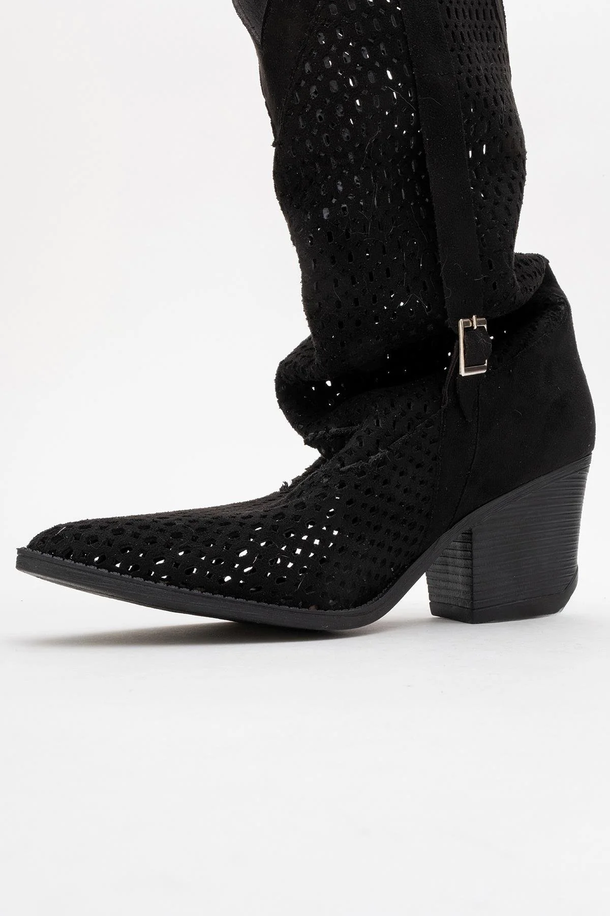 Larry Black Elasticated Block Heel Boot (Women) - Image 9