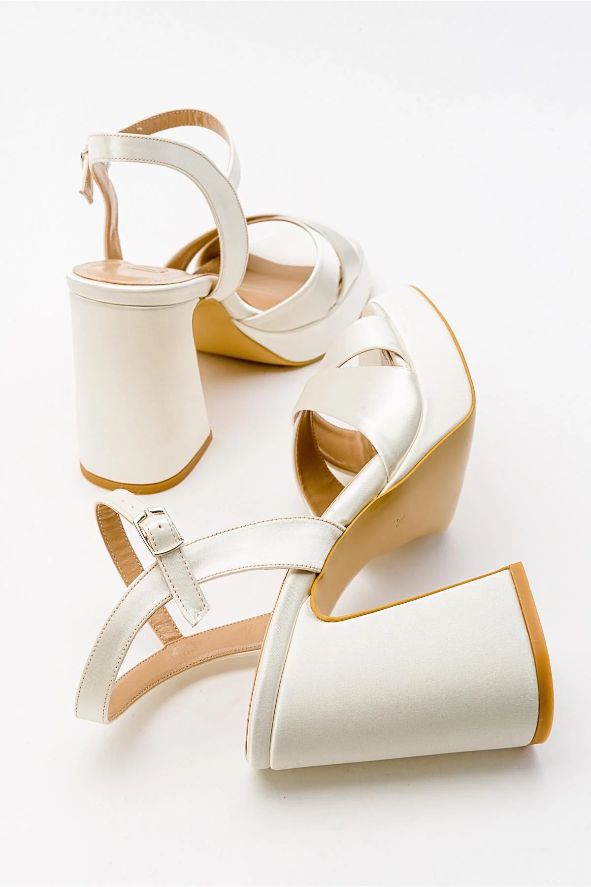 Lello - Ecru Beige Satin Platform Heel Shoe (Women) - Image 2