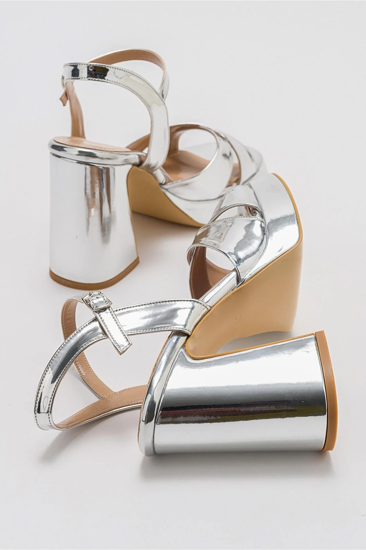 Lello - Silver Platform Heel Shoe (Women) - Image 4