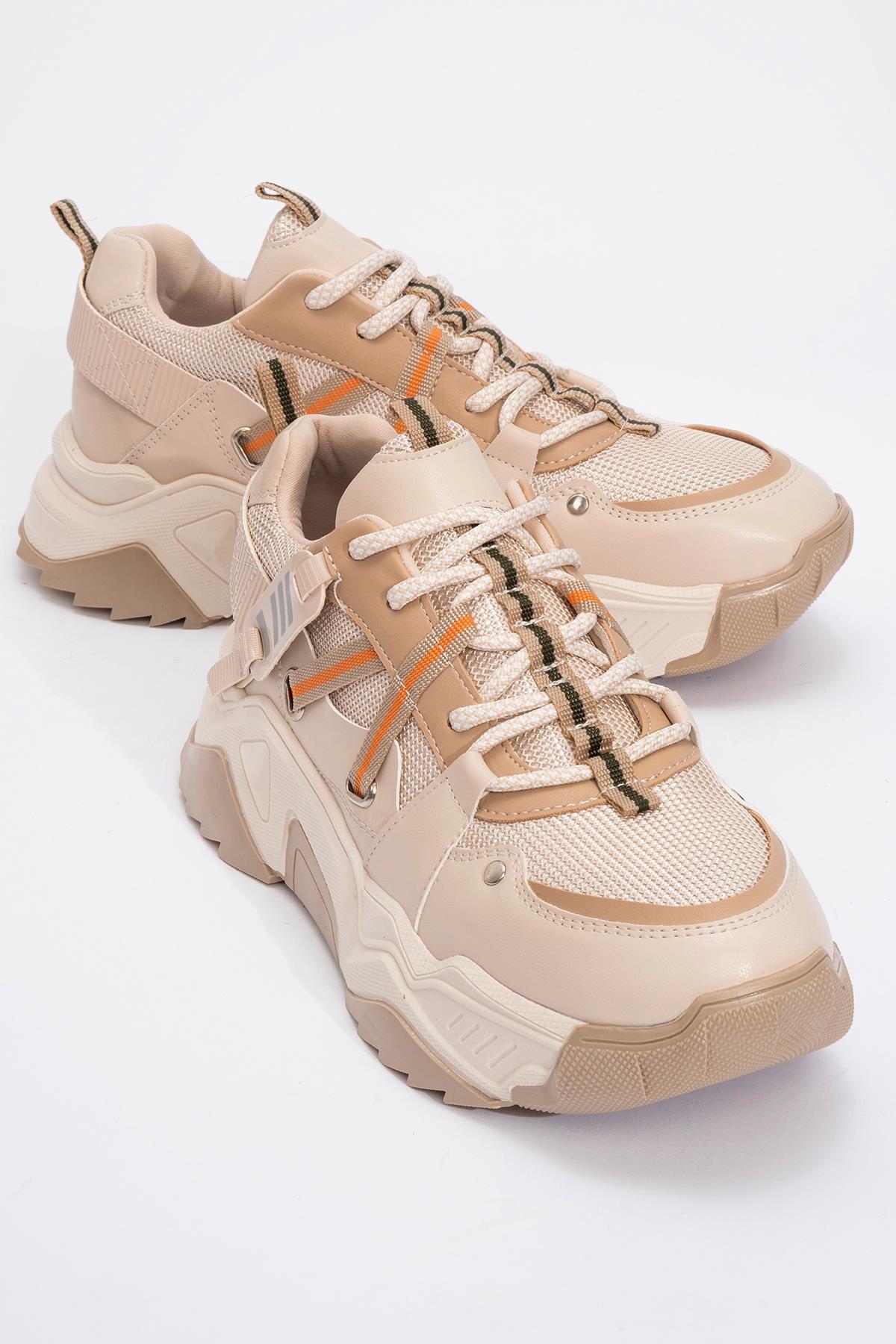 Maggie - Beige Sneakers (Women)