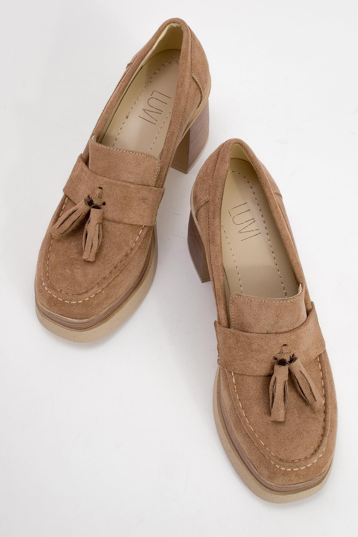 Leton - Taupe Platform Heel Shoe (Women) - Image 2