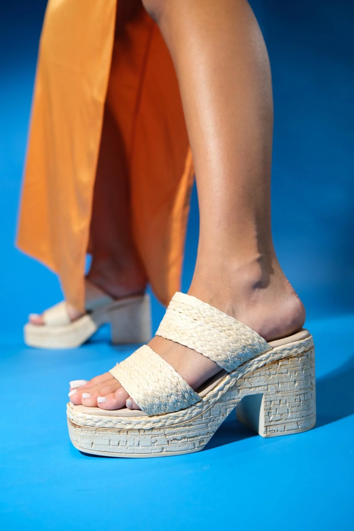 Levnes - Beige Platform Heel Slide (Women)