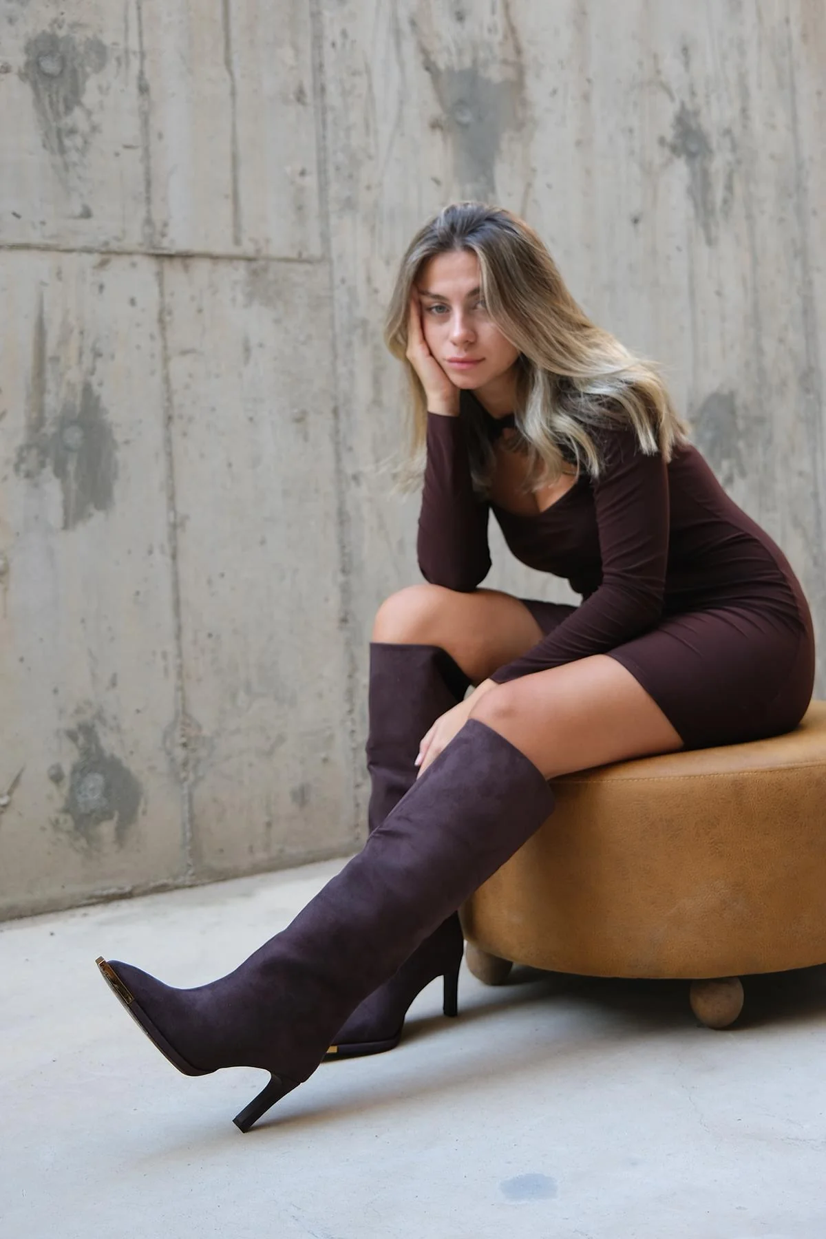 Lexa - Brown Gold Detail Pointed Toe Heeled Knee-High Boot (Women) - Image 2