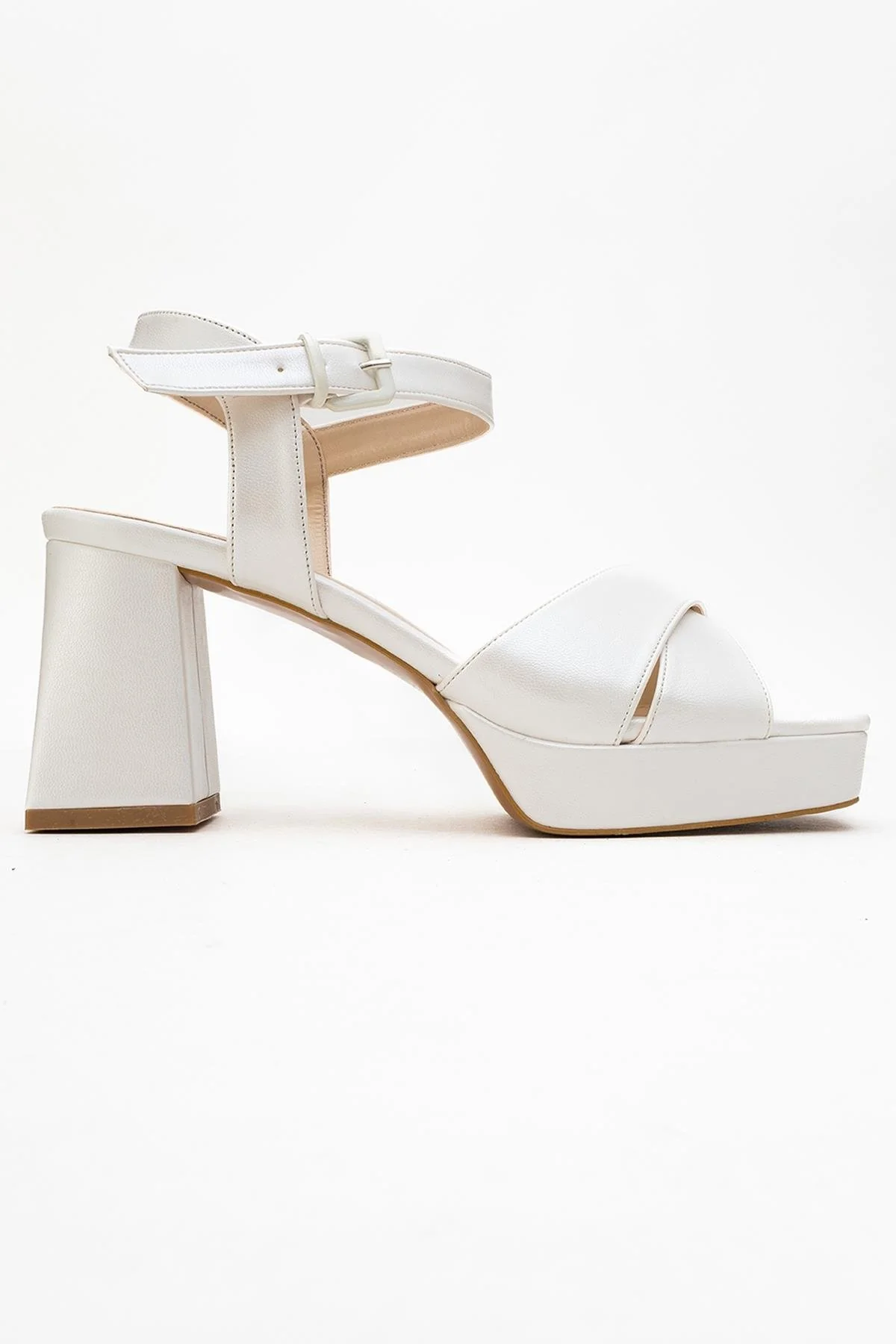 Lisbon - Pearl Platform Heel Shoe (Women) - Image 6