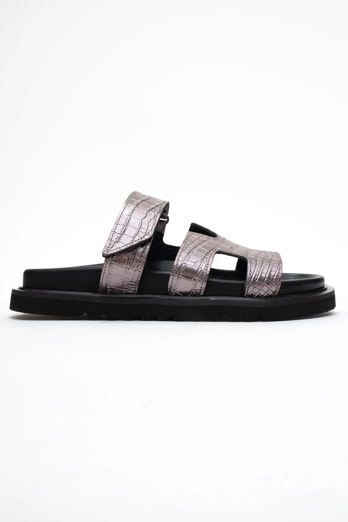 Loana Platinum Leather Slide Sandal (Women) - Image 6