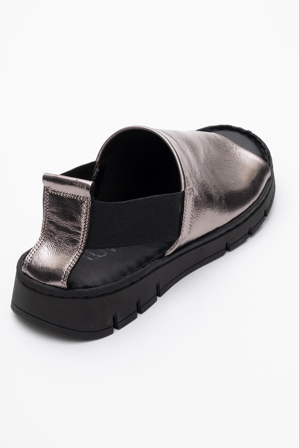 Londoi - Crystal Elastic Strap Leather Sandal (Women) - Image 4