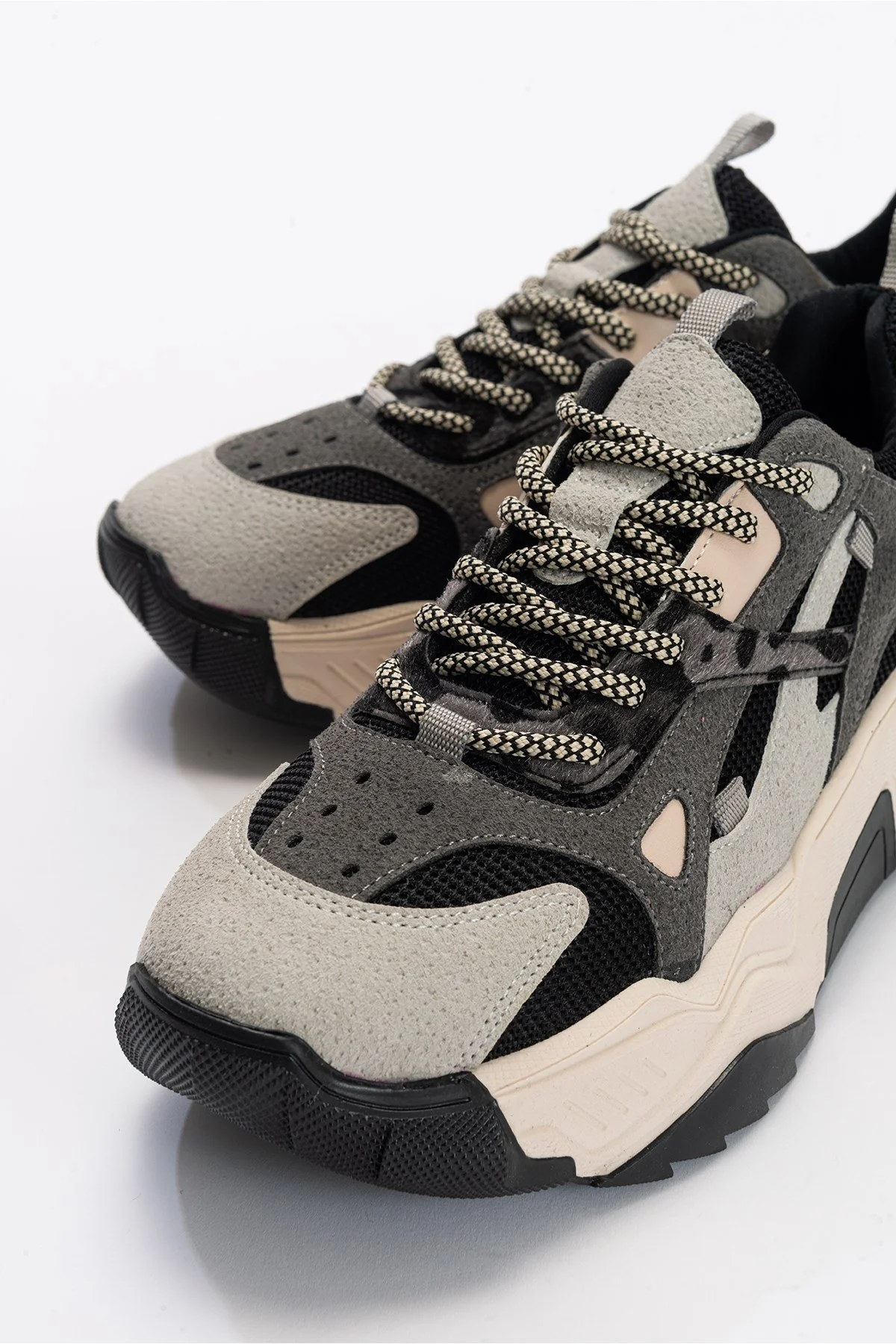 Loretta - Black Gray Platform Sneakers - Image 3