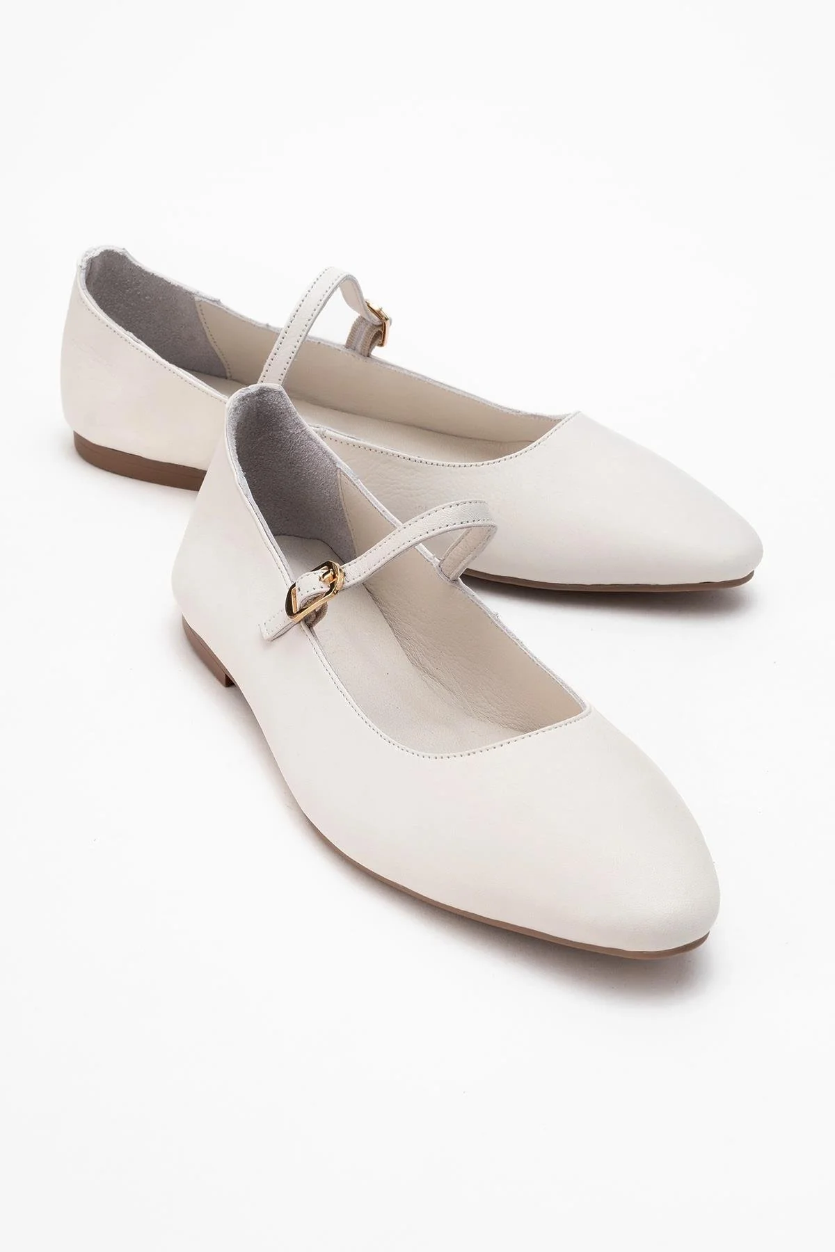 Lunaire - Off-White Genuine Leather Single Strap Pointed Toe Ballet Flat (Women)