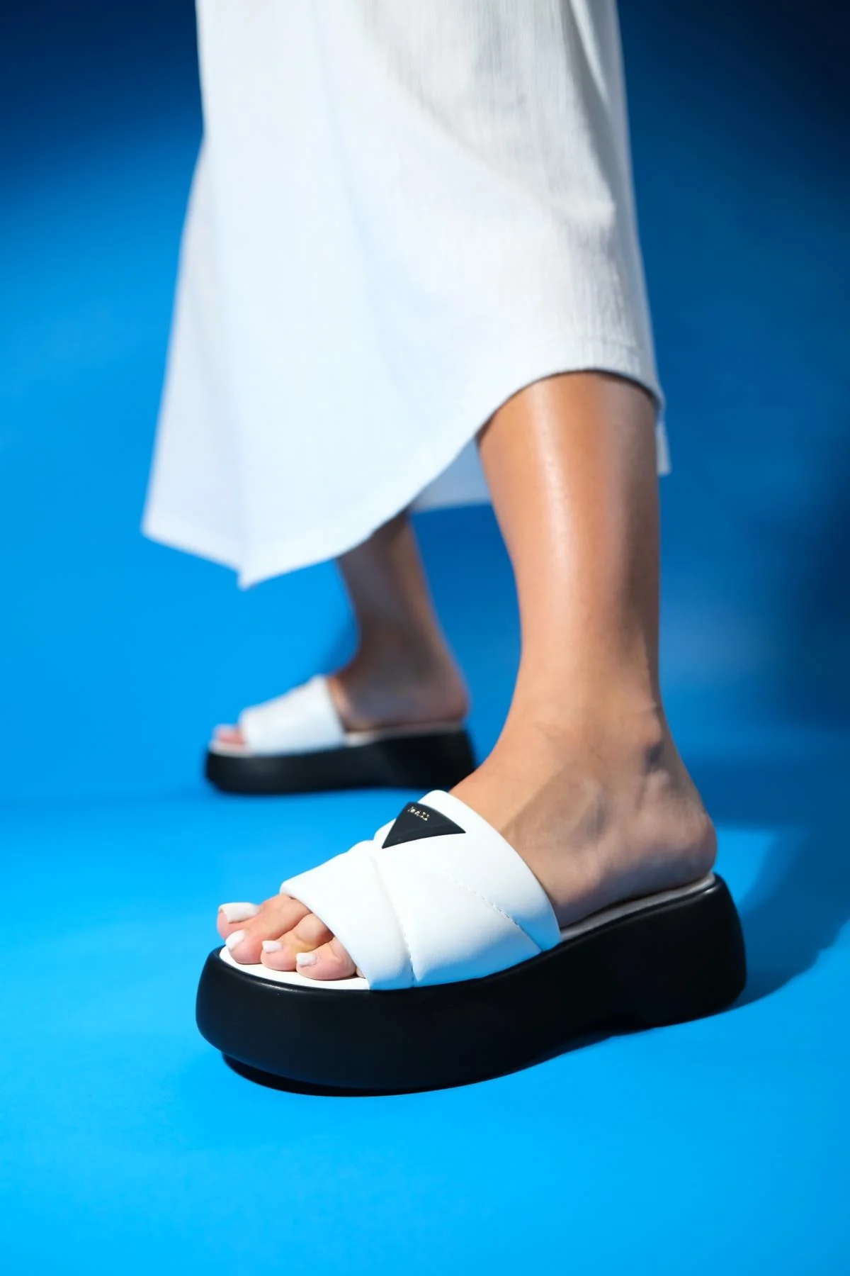 Luxes - White Thick Sole Slipper (Women) - Image 2