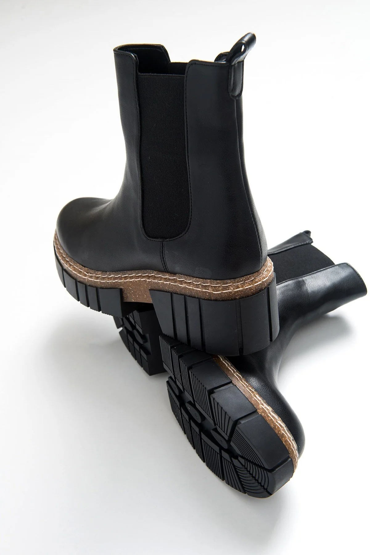 Luz Black Cilt Block Heel Boot (Women) - Image 4