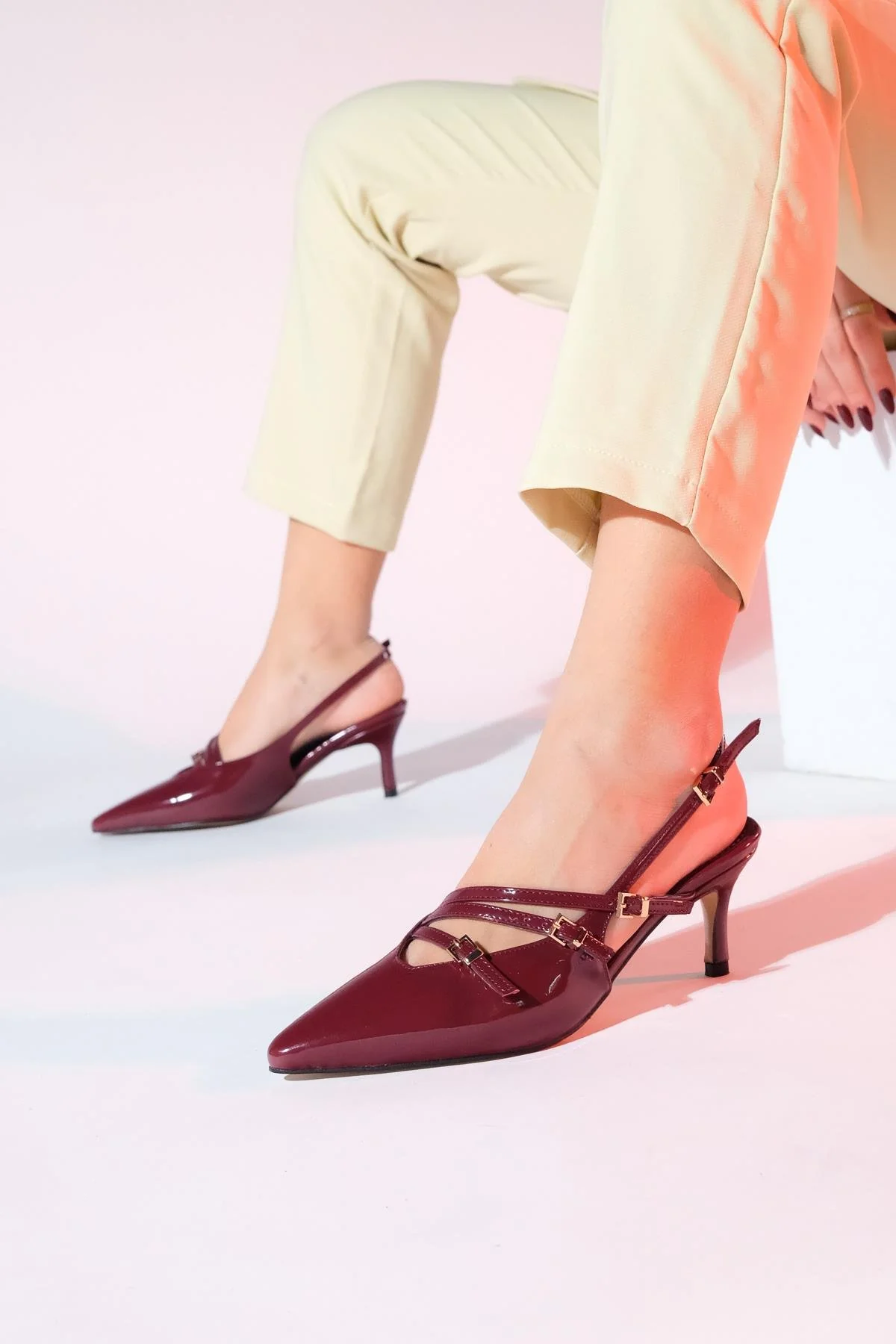 Magra Burgundy Patent Pointed-Toe Slingback Stiletto (Women)