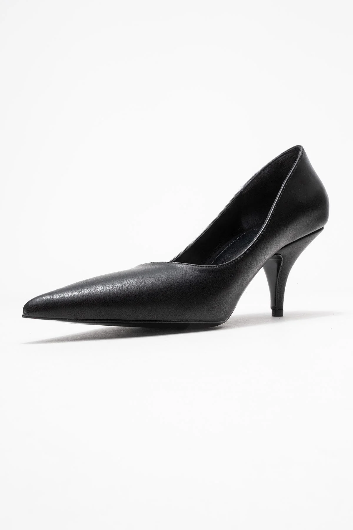 Marcus - Black Heeled Pump (Women) - Image 4